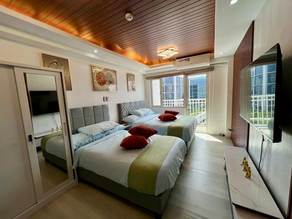 Pit Stop Haven Near Manila Airport and Mall of Asia Apartment in Pasay