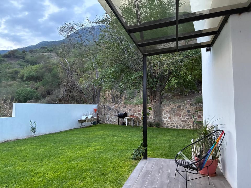 Casa del Lago San Juan Cosalá Villa in Chapala