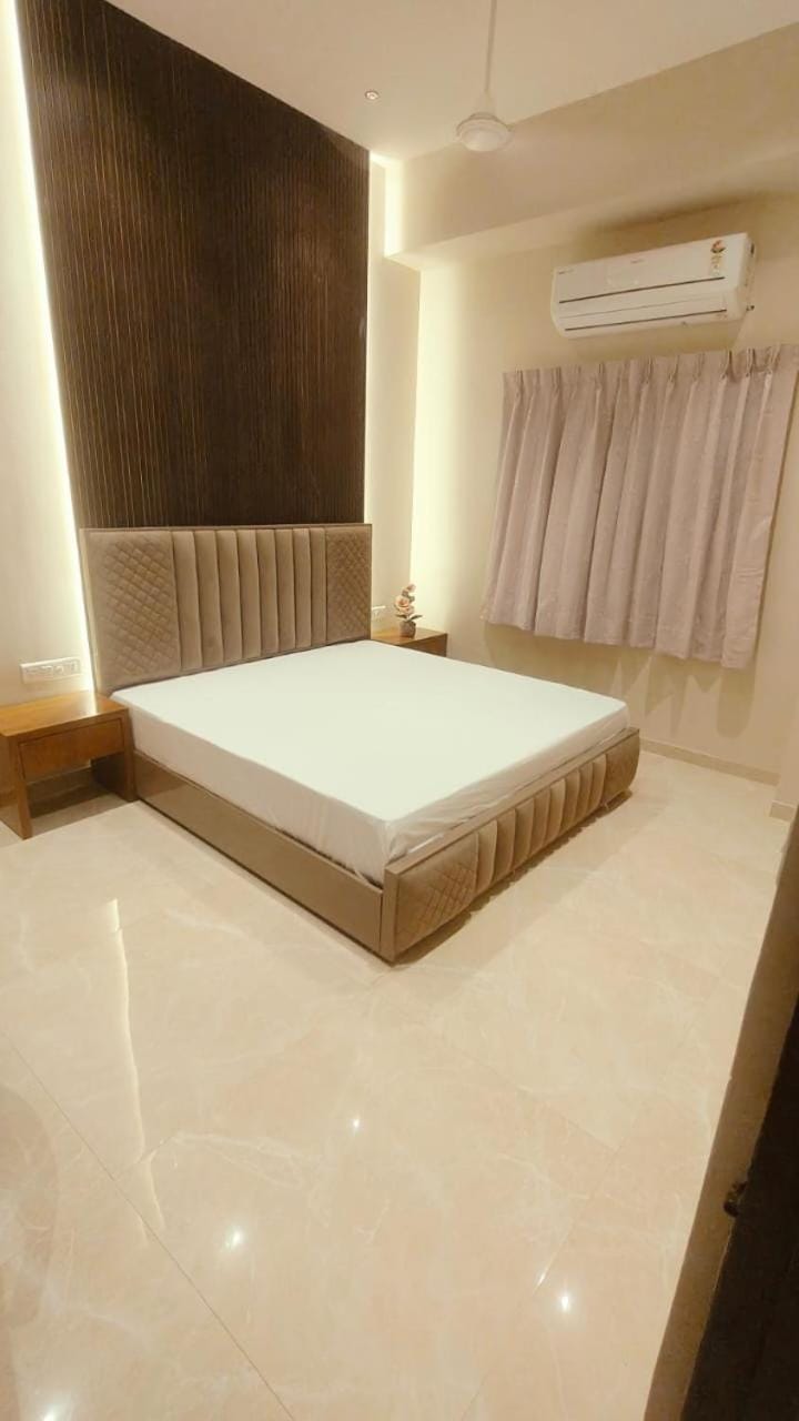 Nine Suites - One Bed Room Unit No 7 & 9 Apartment in Ahmedabad