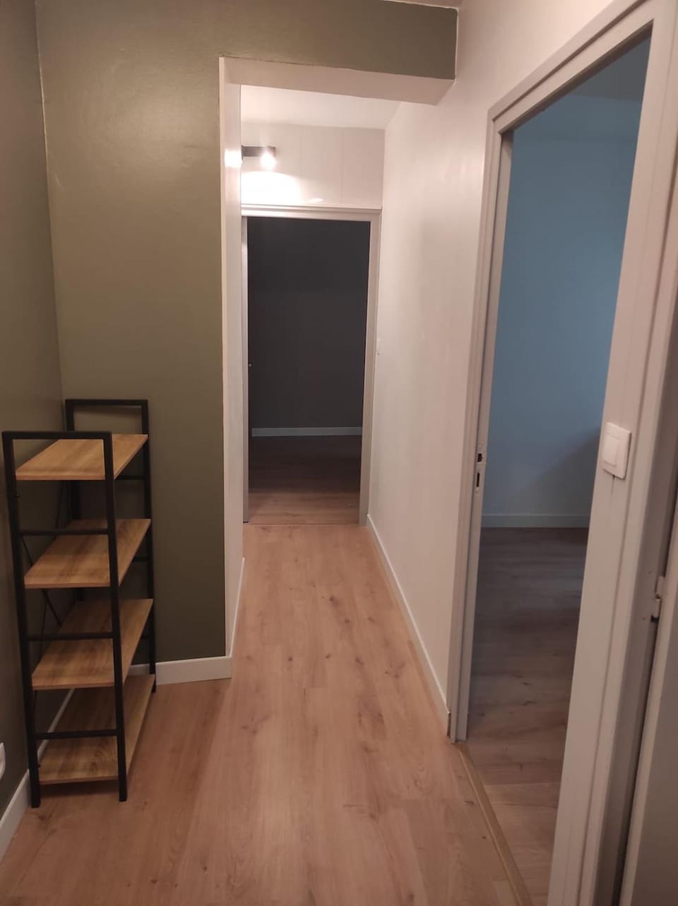 Saint Denis en bugey proche de la CNPE Appartement rénové en rez de chaussée Apartment in Auvergne-Rhône-Alpes
