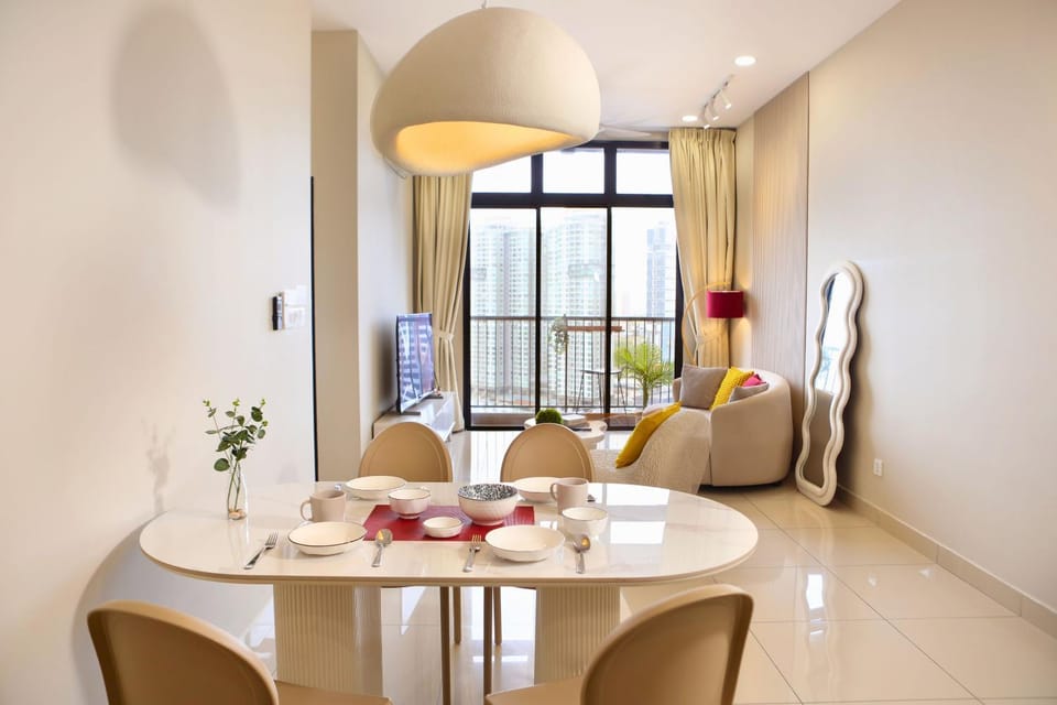 Living room, Dining area