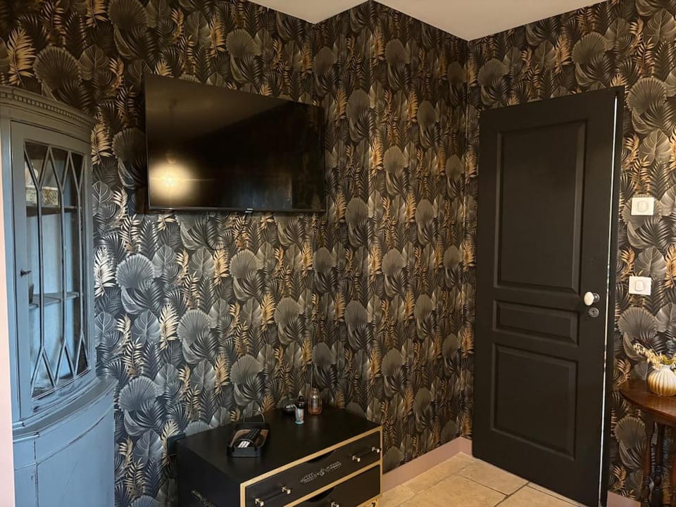Le cocon en Sologne, Châteaux, Zoo de Beauval, Piscine, WIFI, 2 chambres, 3 lits, 2 sdb House in Centre-Val de Loire