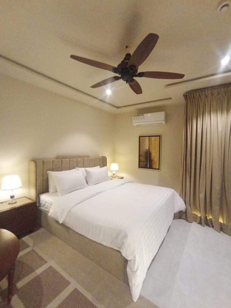 Bed, Bedroom, air conditioner