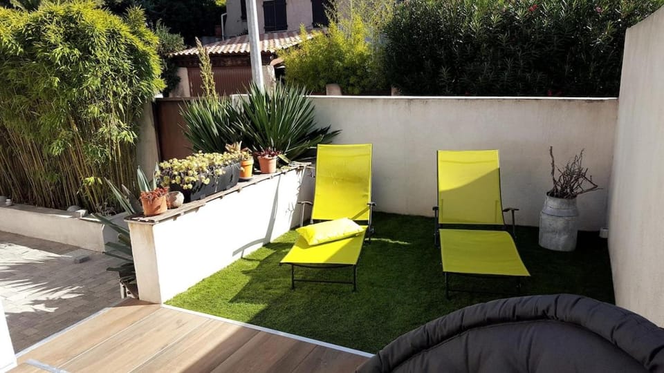 Patio, Garden, Balcony/Terrace