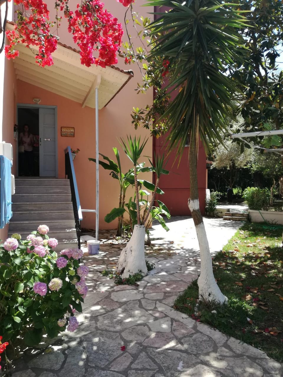 Facade/entrance