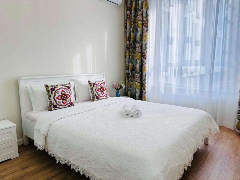 Best Apartment in ARBAT STREET & Сердце Города Самый Центр Города Apartment in Almaty