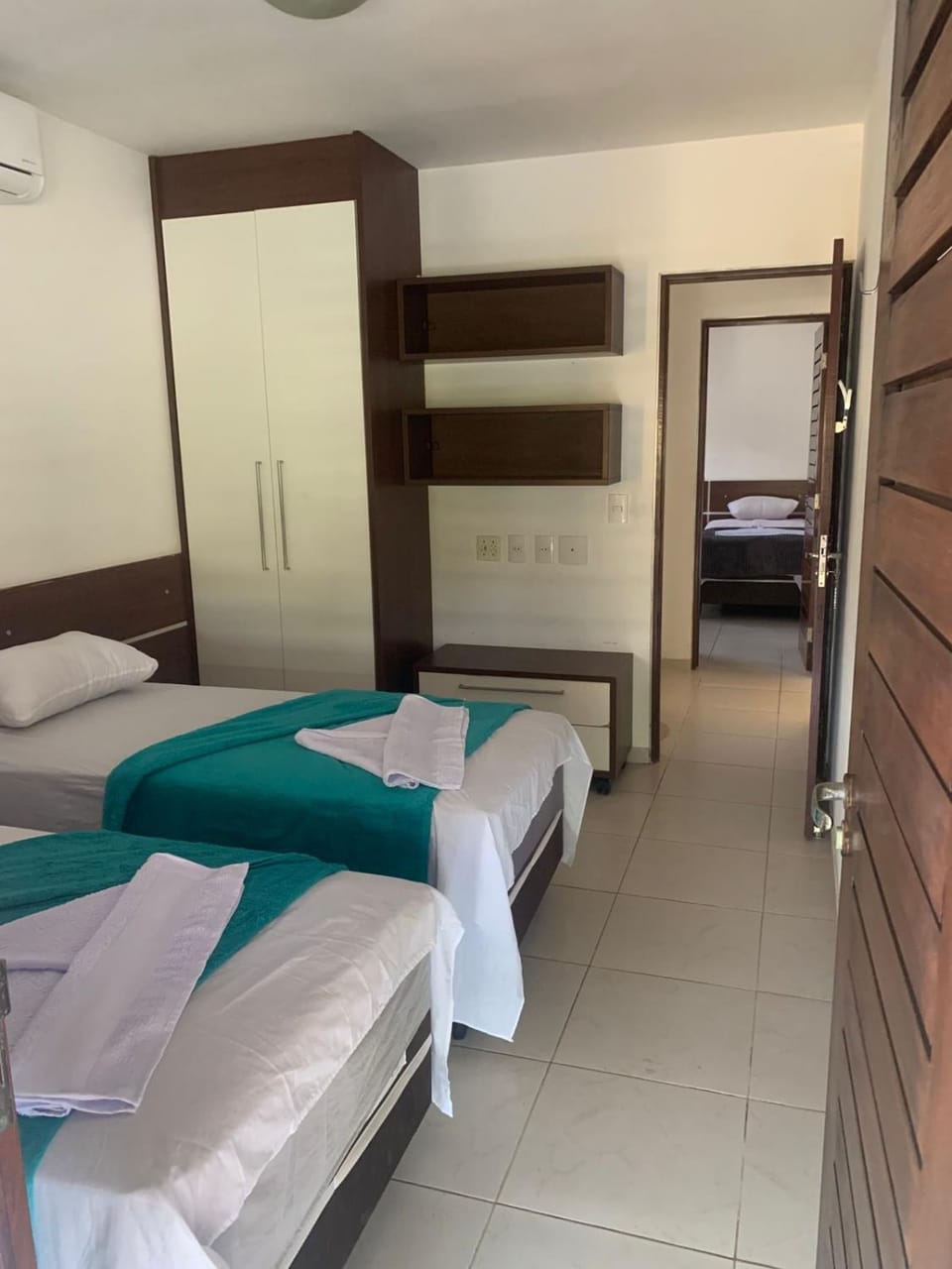 Bed, Photo of the whole room, towels, wardrobe