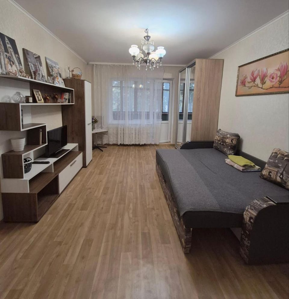 Квартира 1к Тополь-1 Запорожское шоссе Космическая Apartment in Dnipro