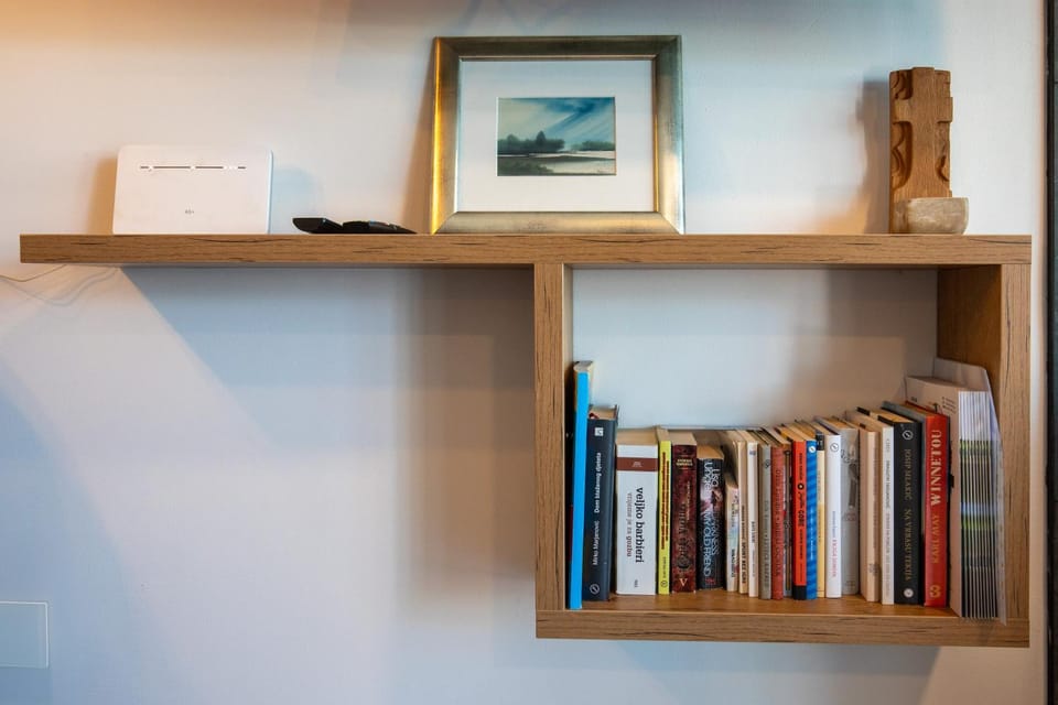 Library, Living room