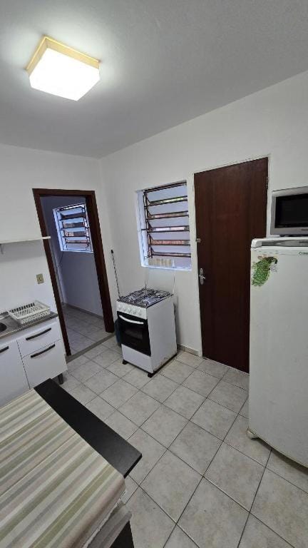 CASA PARA 4 PESSOAS RUA CORRUPIAO BOMBAs House in Porto Belo