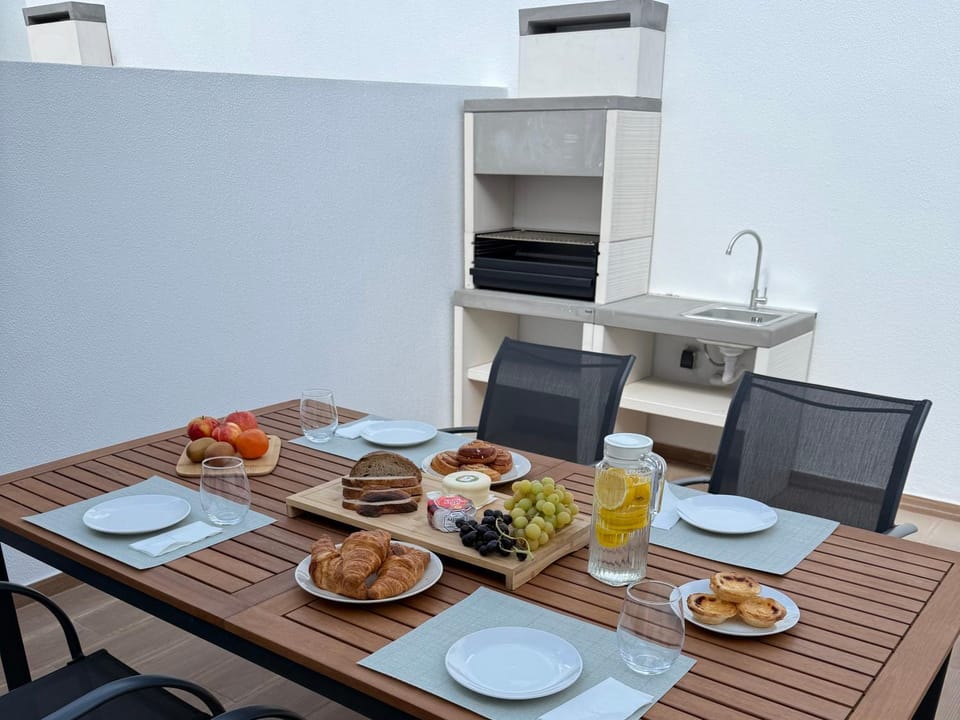Patio, BBQ facilities, Dining area