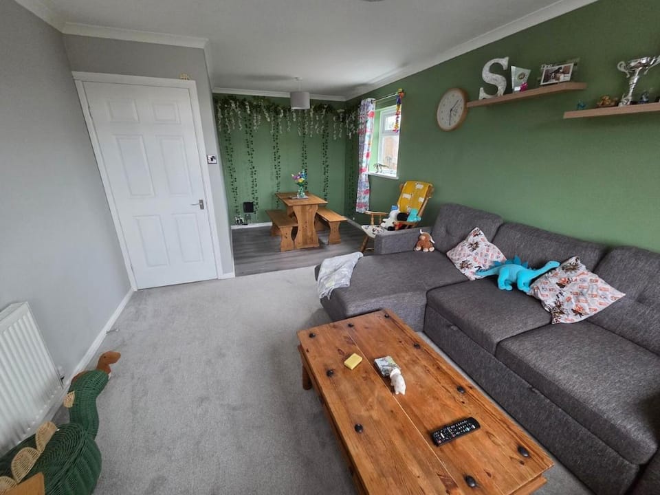 Flat rental for cheltenham raceweek - sleeps 6 Apartment in Cheltenham