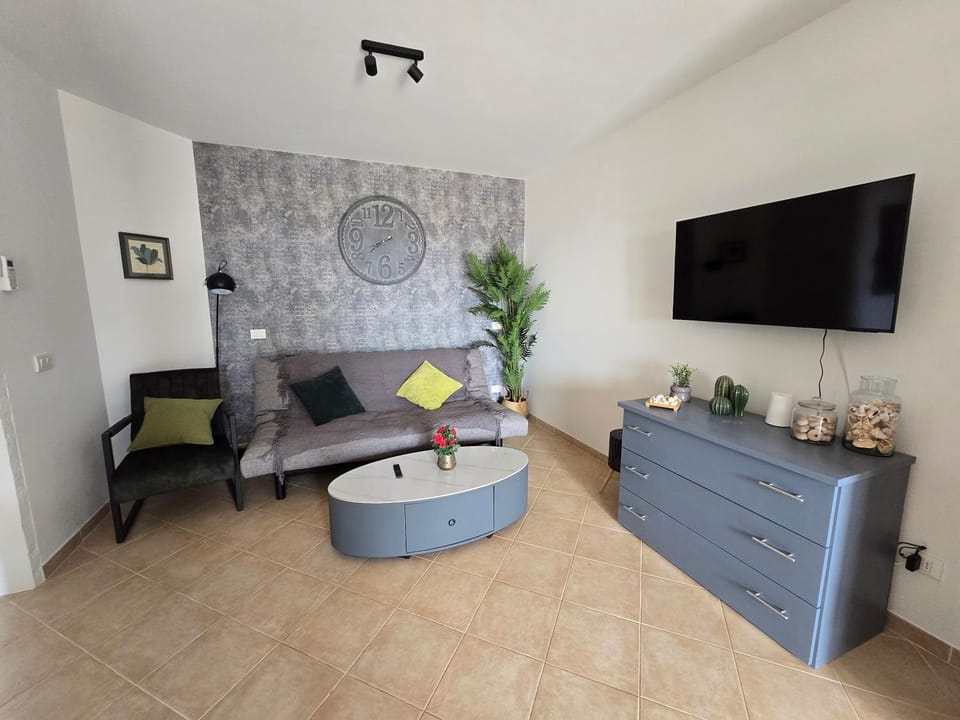 La Vedetta Pool Bella Vista Ocean View II Apartment in Santa Maria