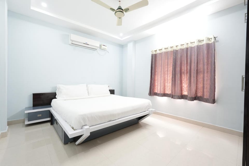 Sri Vaibhav HomeStay , Behind Srinivasam TTD Ticket Counter, Opp BusStand Vacation rental in Tirupati