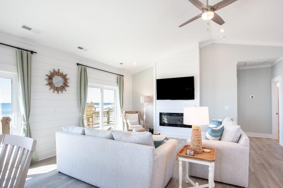 NTB1020 Gray Dolphin III House in North Topsail Beach