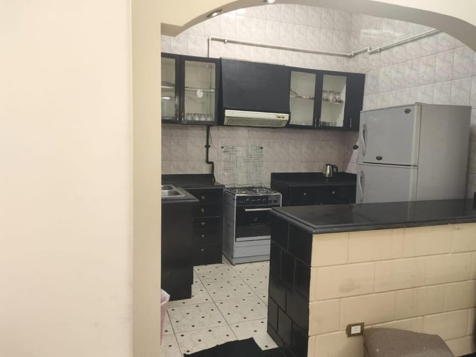 شقه بشارع عبد العزيز جاويش وسط البلد القاهره Apartment in Cairo