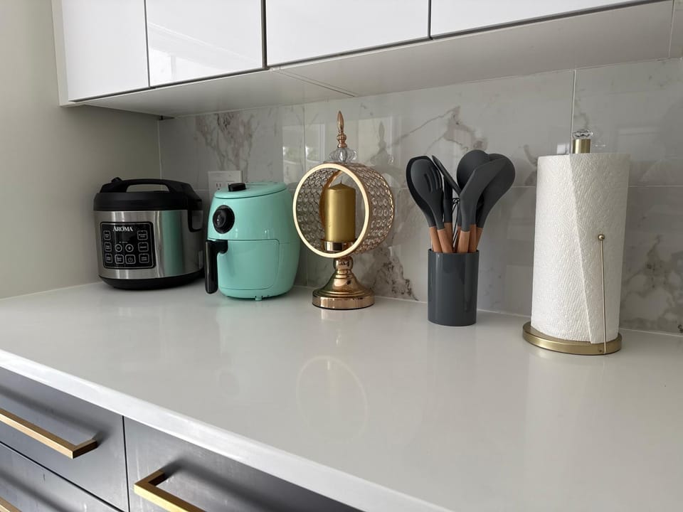 Kitchen or kitchenette, kitchen