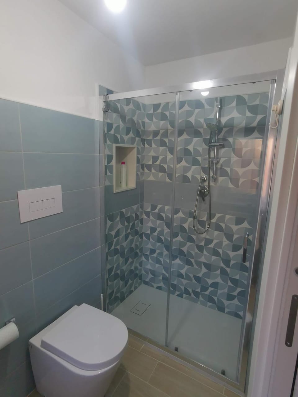 Shower, Toilet, Bathroom