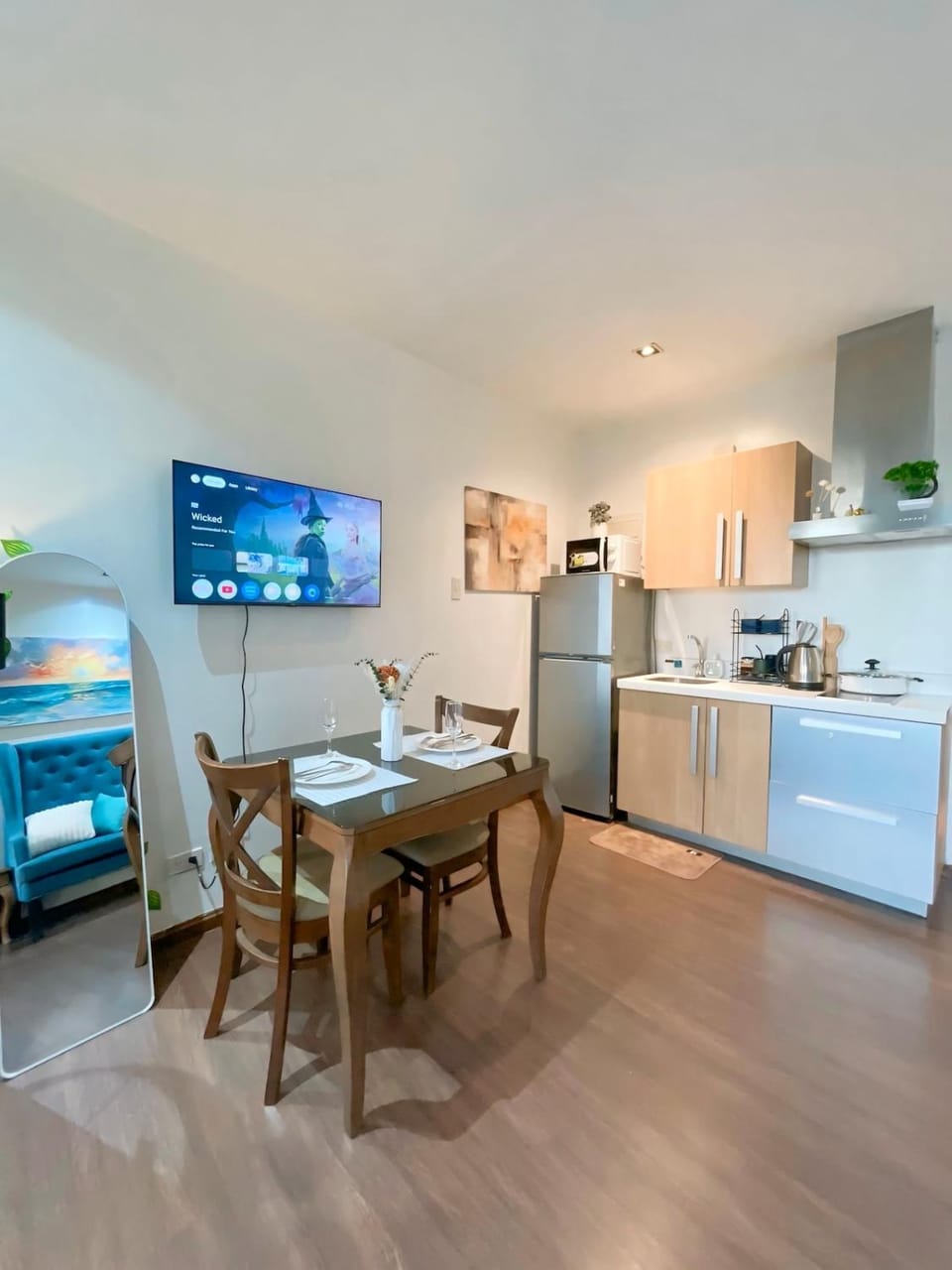 Kitchen or kitchenette, Dining area, kitchen
