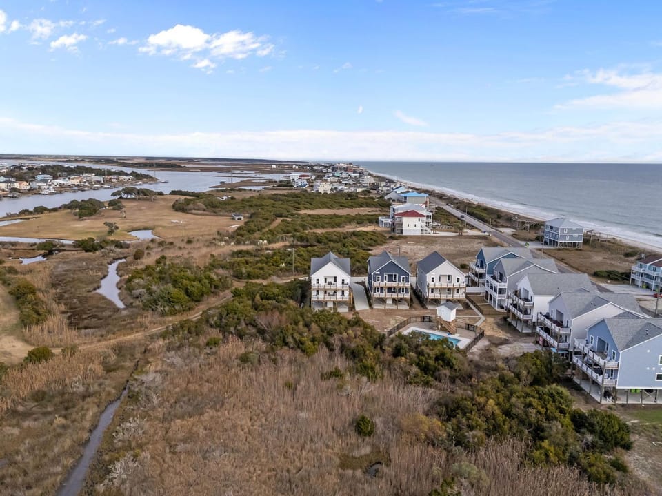 NTB117 Beach Chateau House in North Topsail Beach