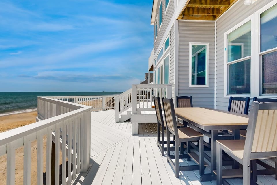 NTB1214 Coastal Treasure House in North Topsail Beach