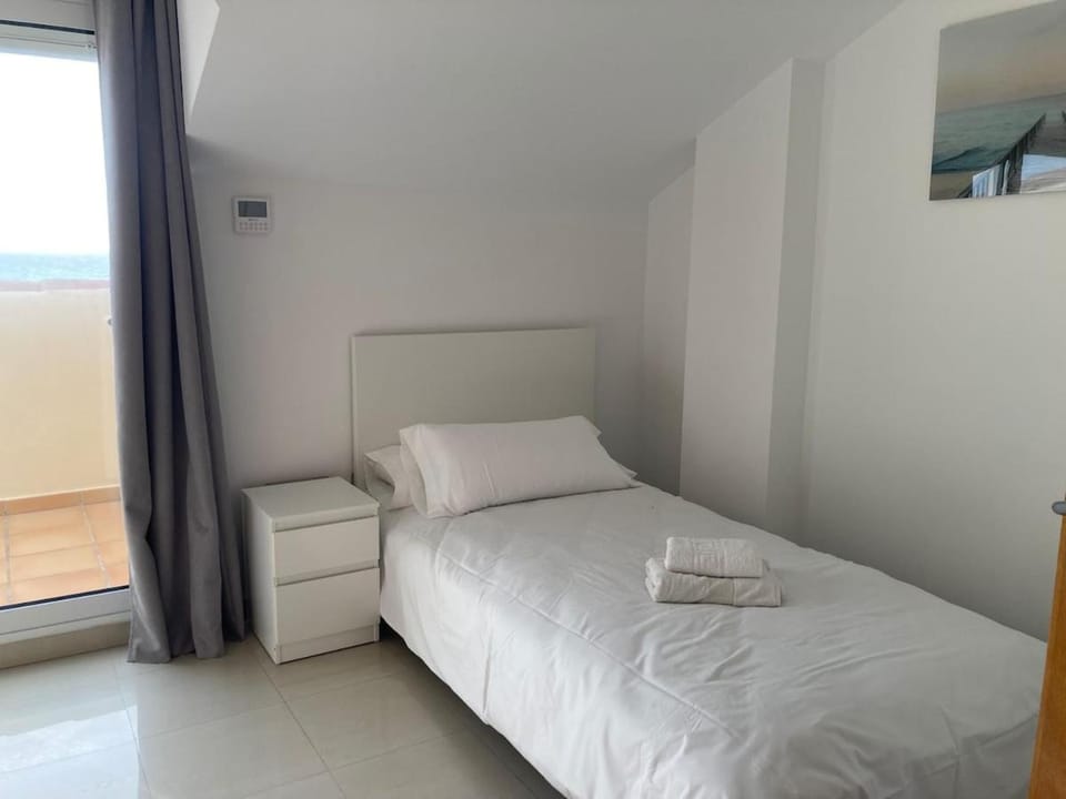 Exceptional 3-bedrooms duplex with ocean views Apartment in Benalmadena