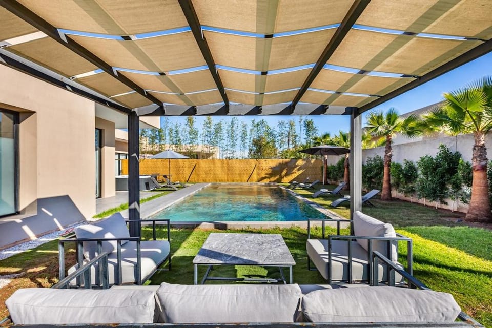 Modern design and jacuzzi Villa in Marrakesh