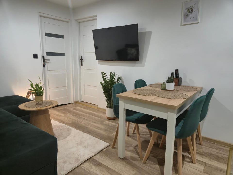 Hortensjowe Zacisze Apartment in Lower Silesian Voivodeship
