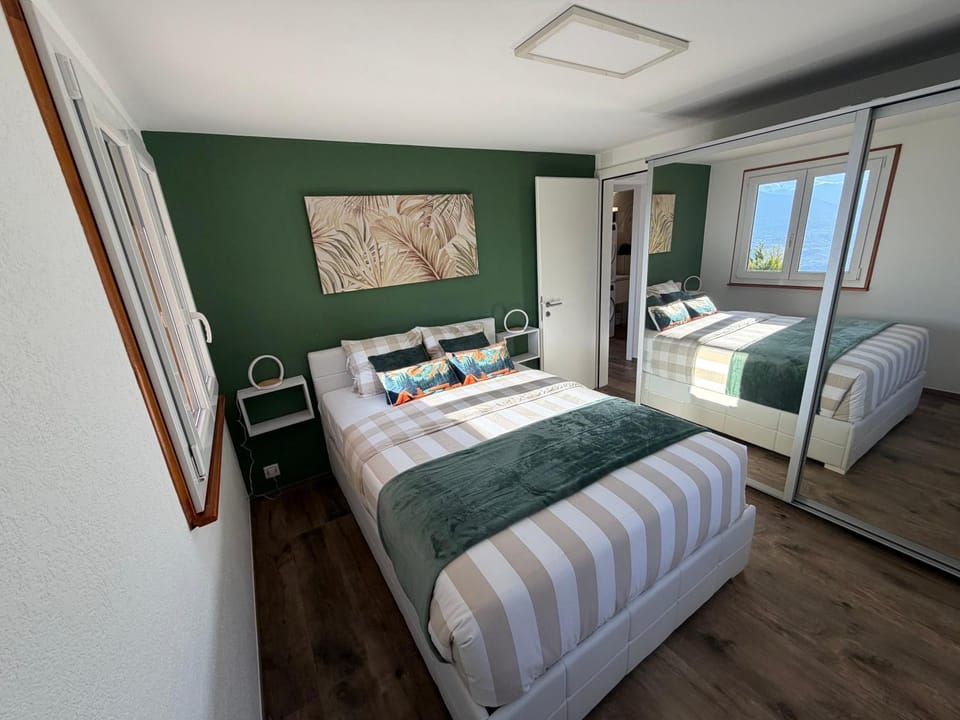 Chalet panoramique avec vue alpine à 180 degrés - poêle scandinave & nature Chalet in Canton of Valais