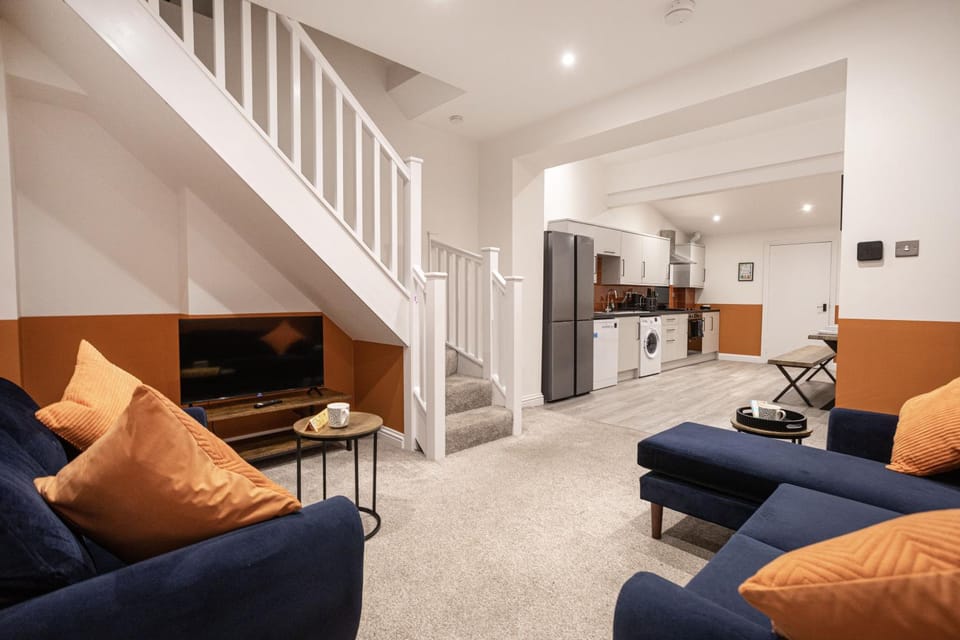 TV and multimedia, Living room, Seating area