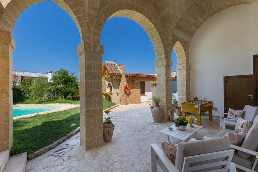 Property building, Swimming pool