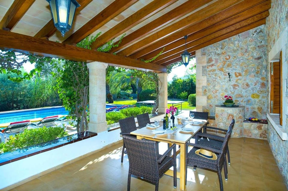 Lovely villa near Pollensa with Free Wifi Tancota Villa in Raiguer