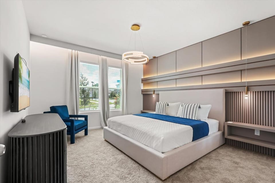 Solara Resort Themed Pool And Cinema Home House in Four Corners