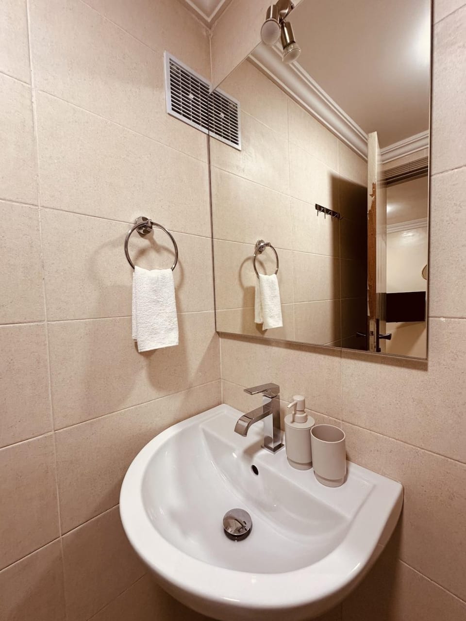 Blue and sun Majorelle comfort and spacious Apartment in Marrakesh