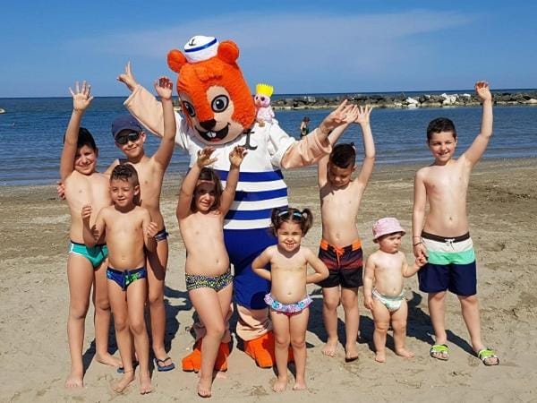 Kids's club, Entertainment, children