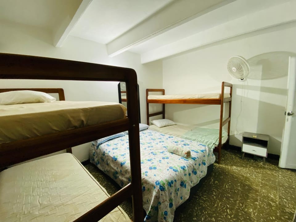 Casa Sisihuaca Hostal Santa Marta Bed and Breakfast in Santa Marta