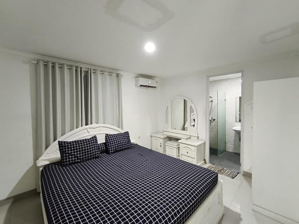Hommie Rumah Pulo Asem RuPA Hotel in Jakarta