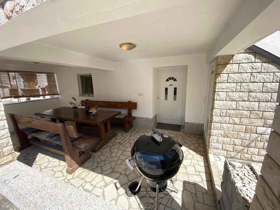 BBQ facilities, Balcony/Terrace, Seating area