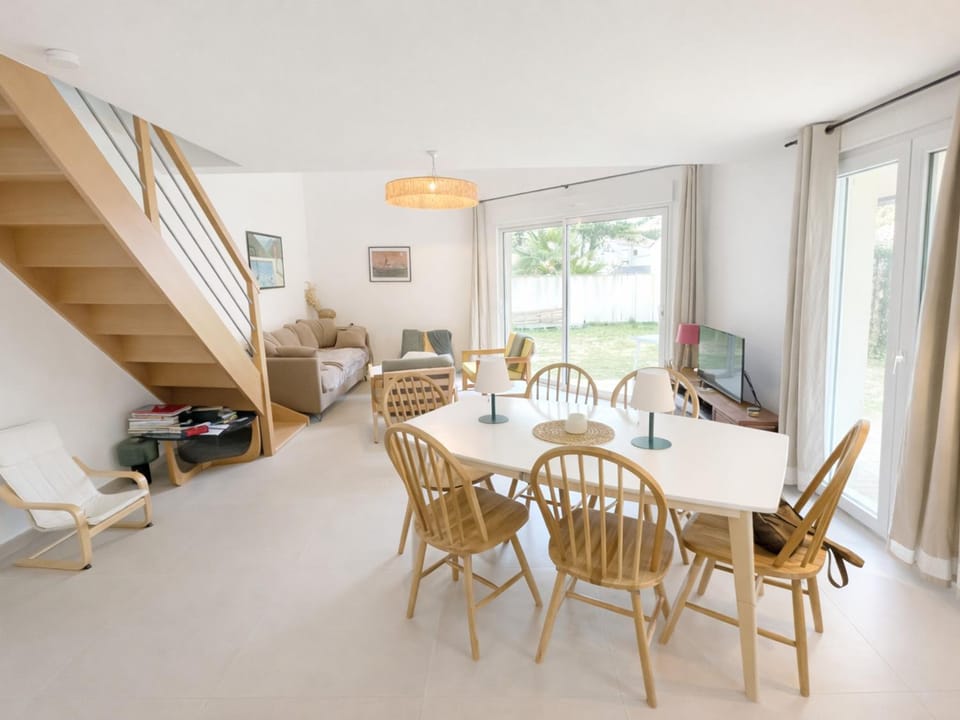 Villa 3 chambres près de la plage avec Wifi - FR-1-22-398 House in La Tranche-sur-Mer