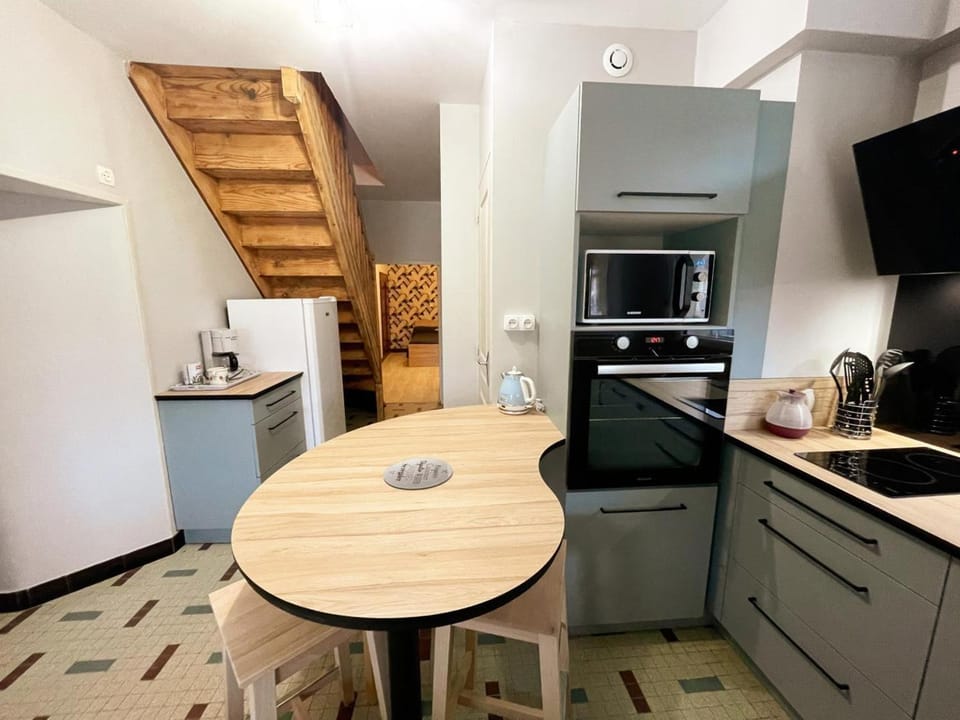 Gîte 4 pers. à Razines avec Parking et Wifi - FR-1-381-647 House in Centre-Val de Loire