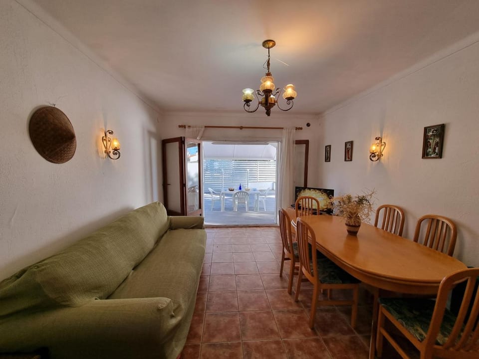 Encantadora casa cerca de la playa en L’Escala - HISP-236-216 House in L'Escala
