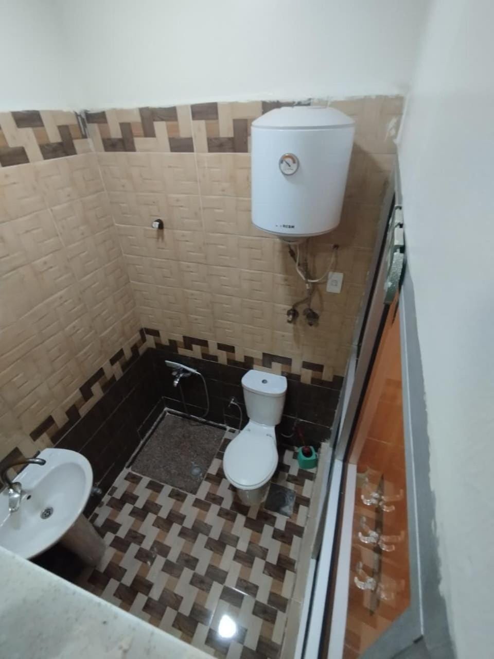 Shower, Toilet, Bathroom