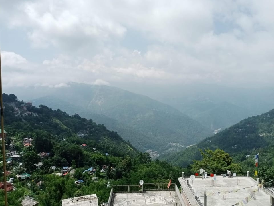 ViDi Hotel Serene Point ! Kalimpong Hotel in West Bengal