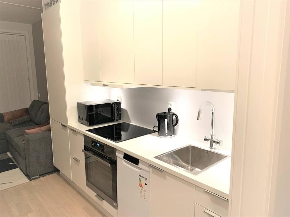 microwave, oven, kitchen