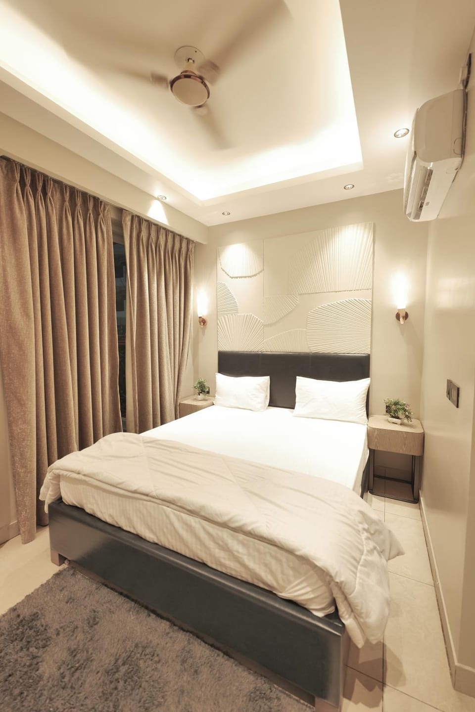 Town Central Studio Apartment in Noida