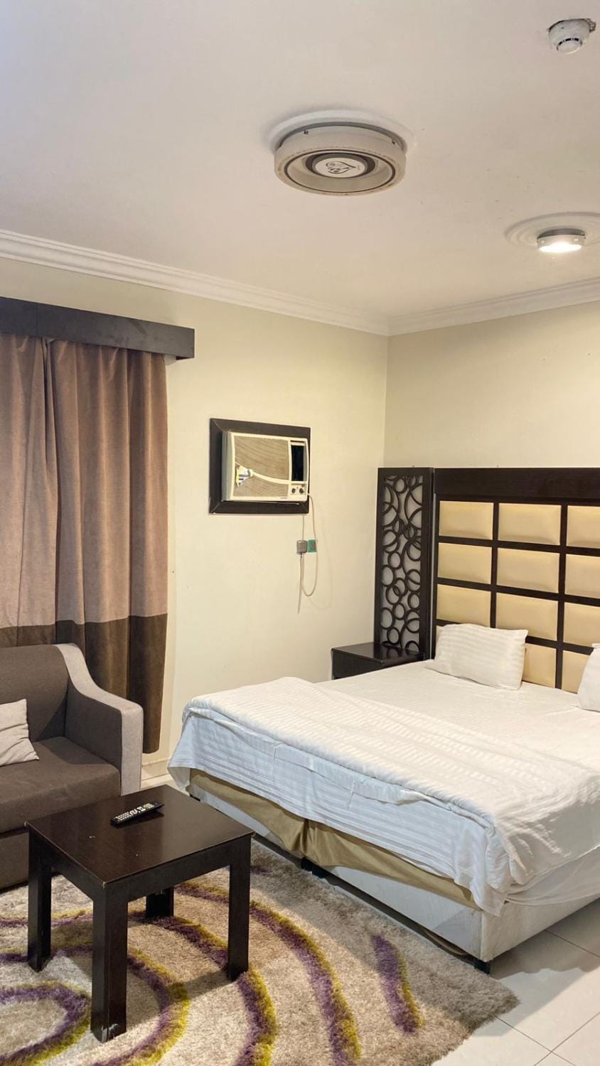 Burj Al Hayat Aleali Services Apartment 3 - Abu Arish Apartment in Saudi Arabia