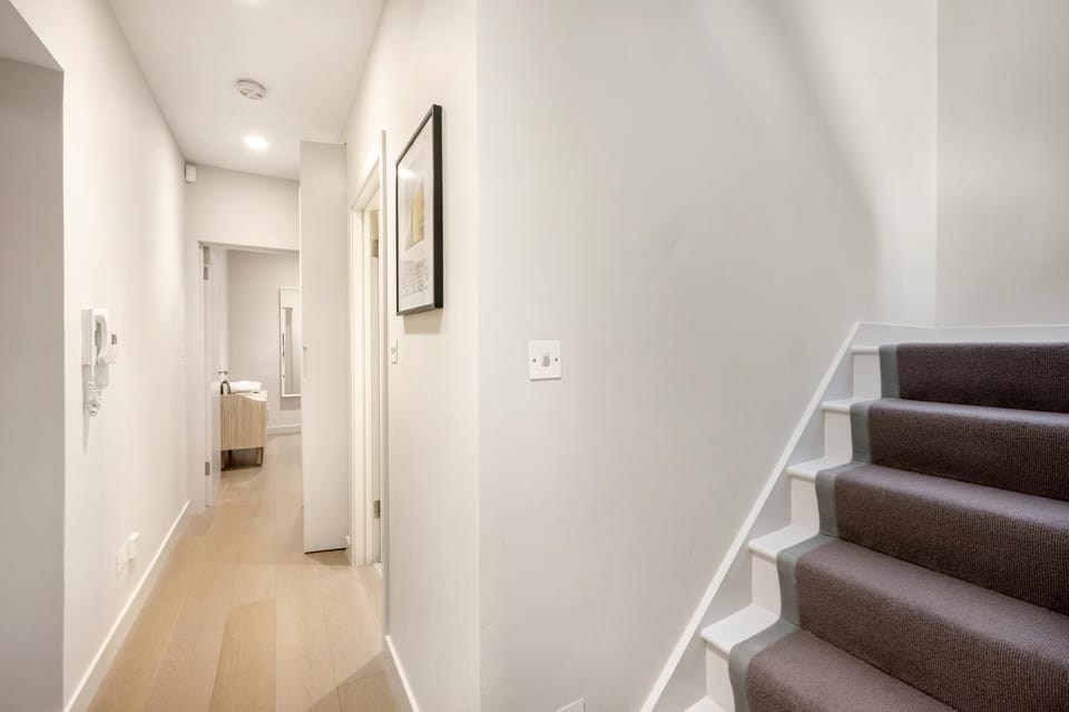 Arcore London Kensington Apartment in City of Westminster