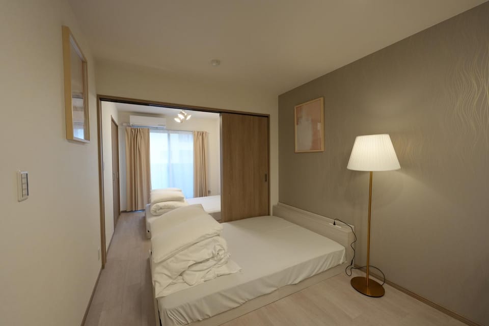 New OPEN!難波まで電車で5分!花園町駅徒歩1分!ホテルリネン使用 302 Apartment in Osaka