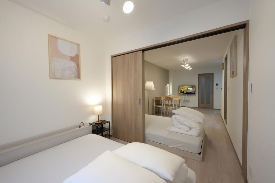 New OPEN!難波まで電車で5分!花園町駅徒歩1分!ホテルリネン使用 302 Apartment in Osaka