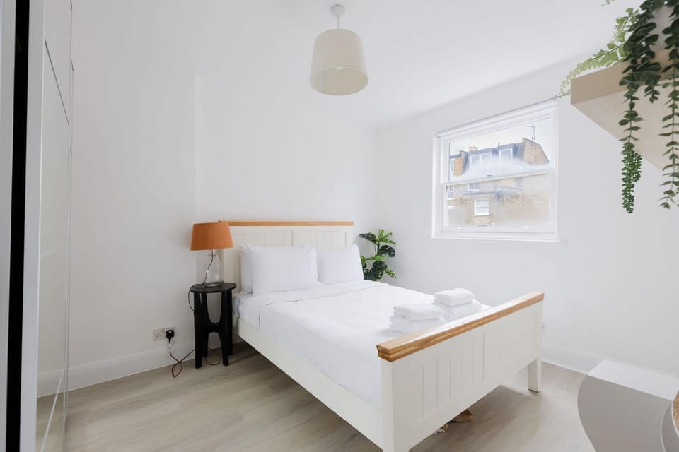 Snug 1BDR City Retreat in West London Apartment in London
